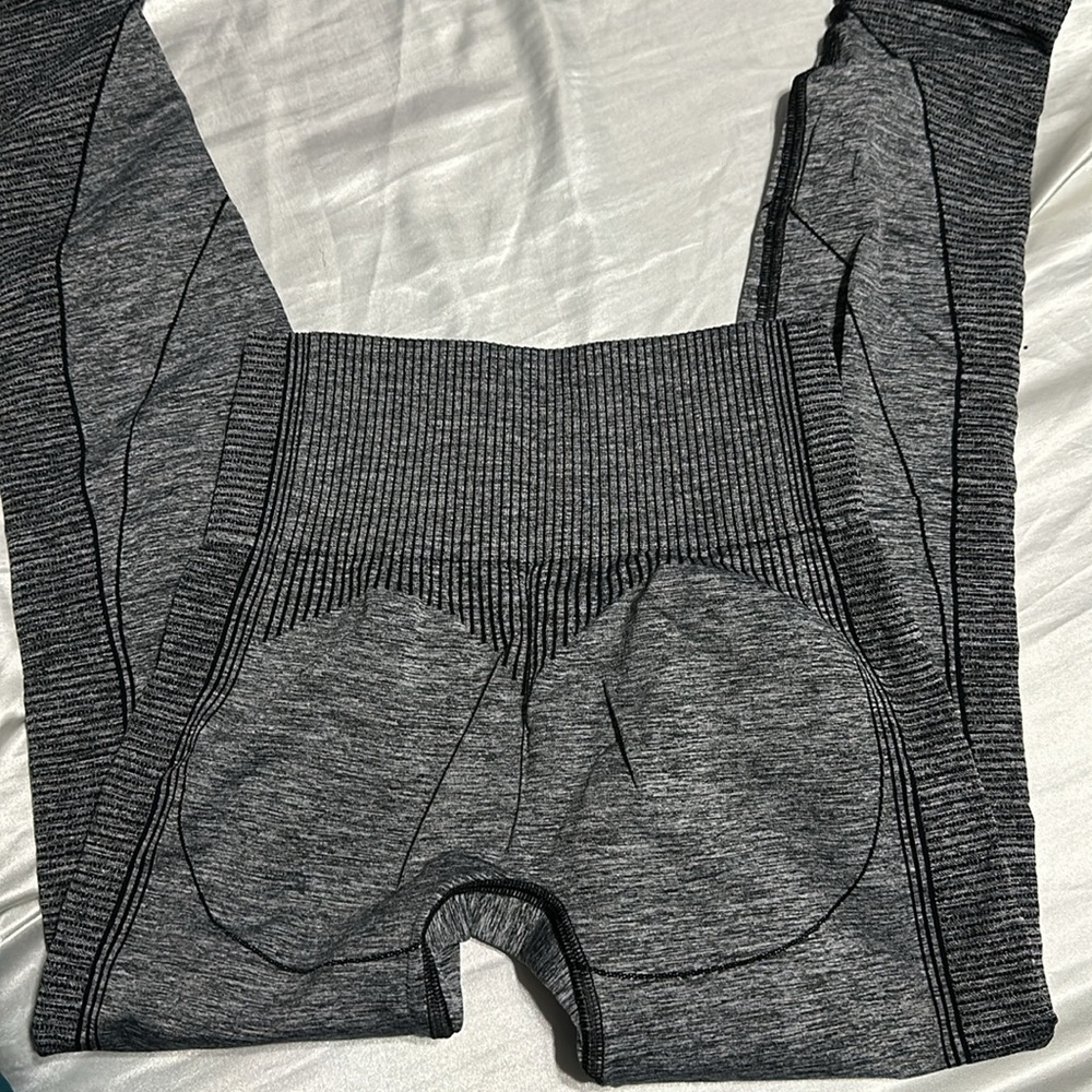 Gymshark - Picture 2 of 2